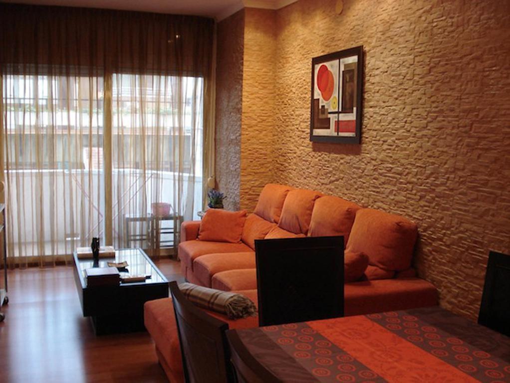 Apartment Consell De Cent - Barcelona — Photos 1